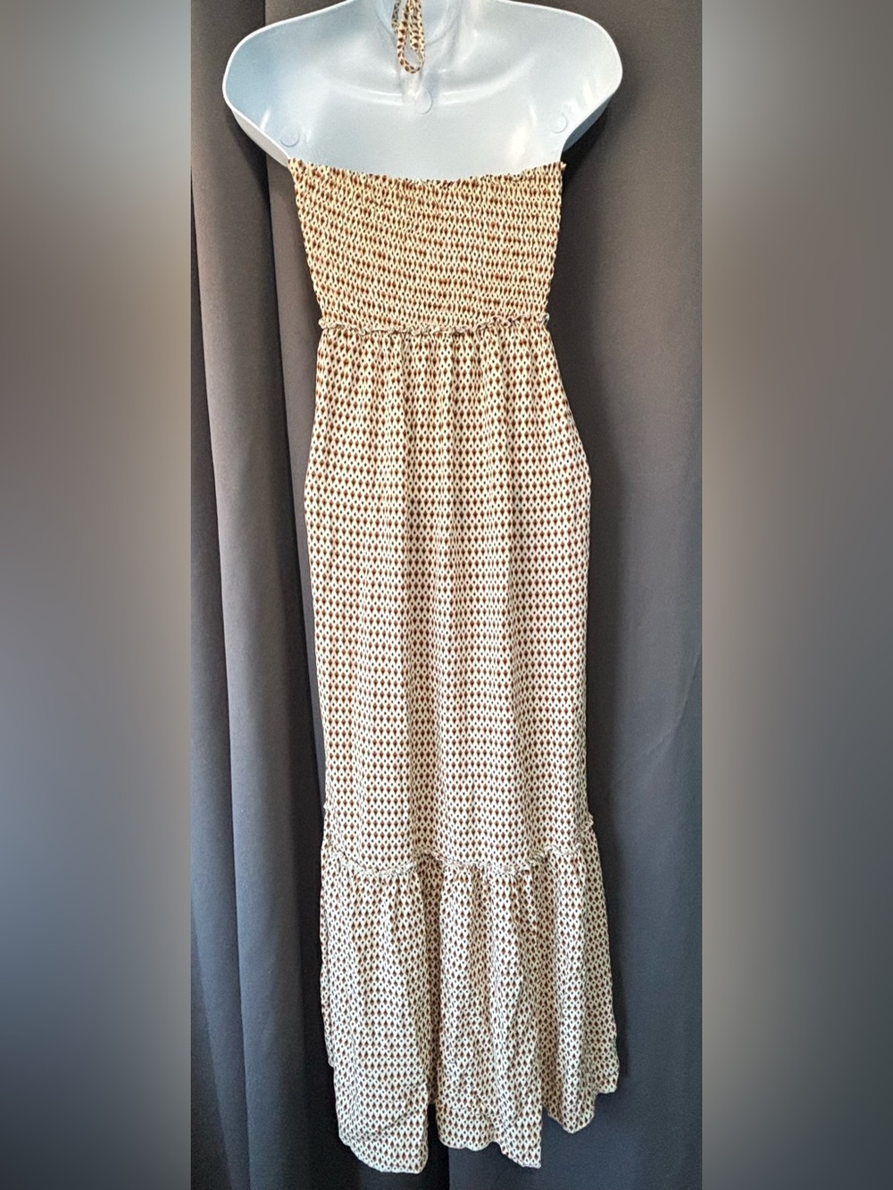 Pura Vida Smocked Halter/strapless Midi Dress - Picture 3 of 9